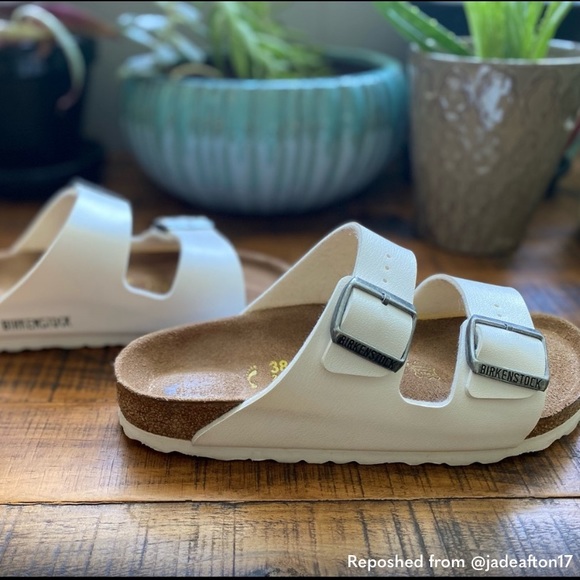 White Birkenstock Arizonas - Picture 5 of 7
